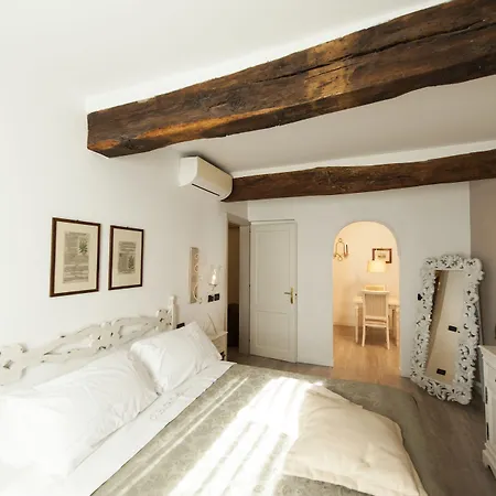 Il Battistero Residenza D'epoca B&B